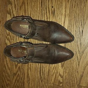 Maine Woods shoes brown 7m with buckle detail